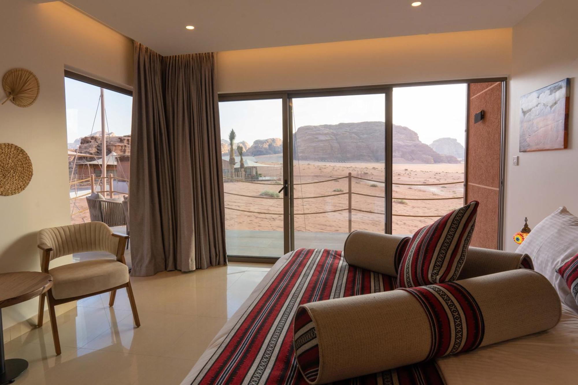 Valley Resort Wadi Rum Bagian luar foto