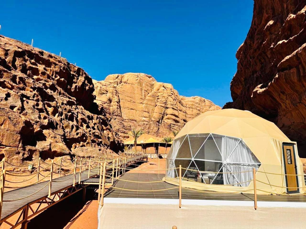 Valley Resort Wadi Rum Bagian luar foto