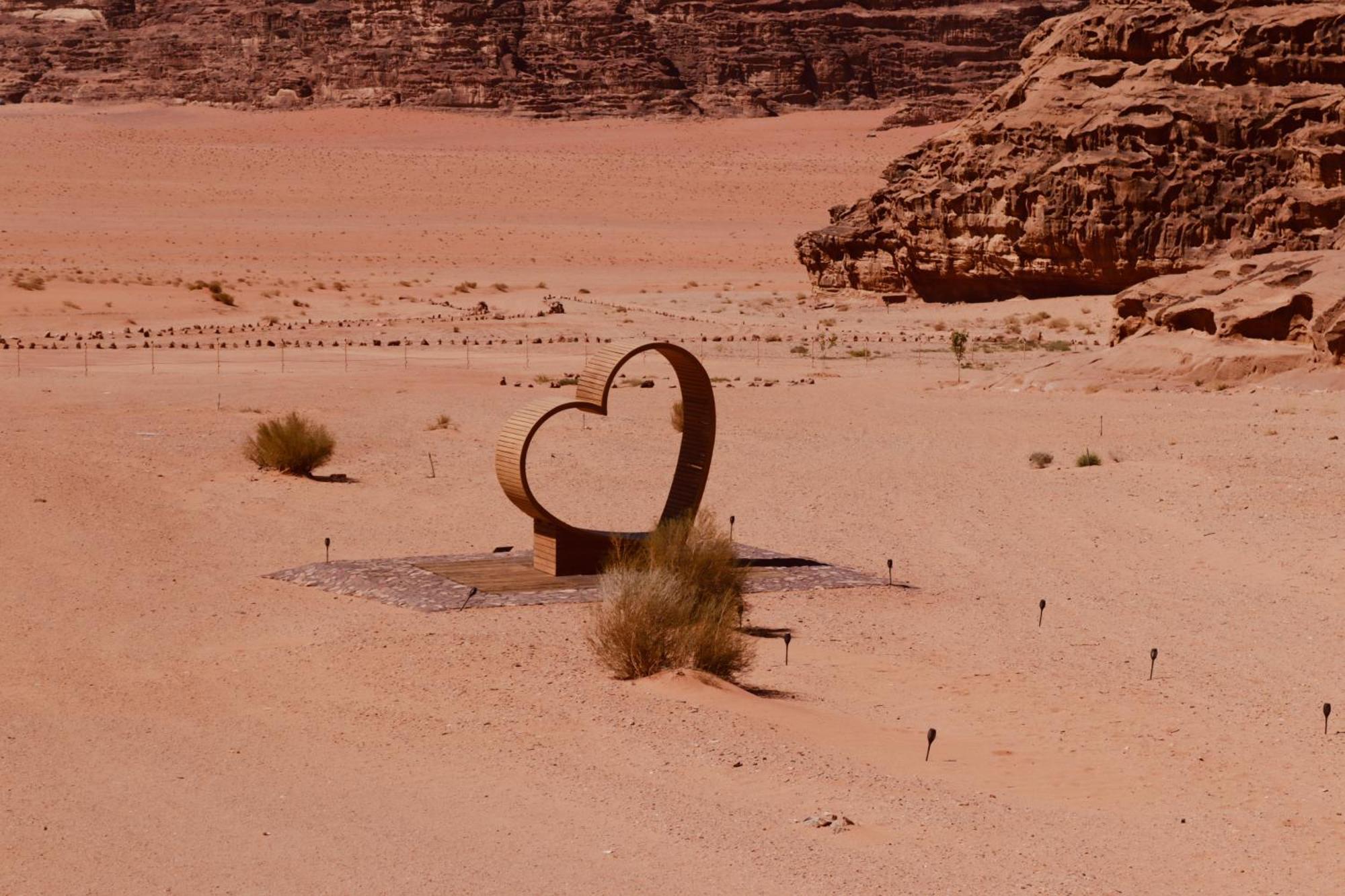 Valley Resort Wadi Rum Bagian luar foto