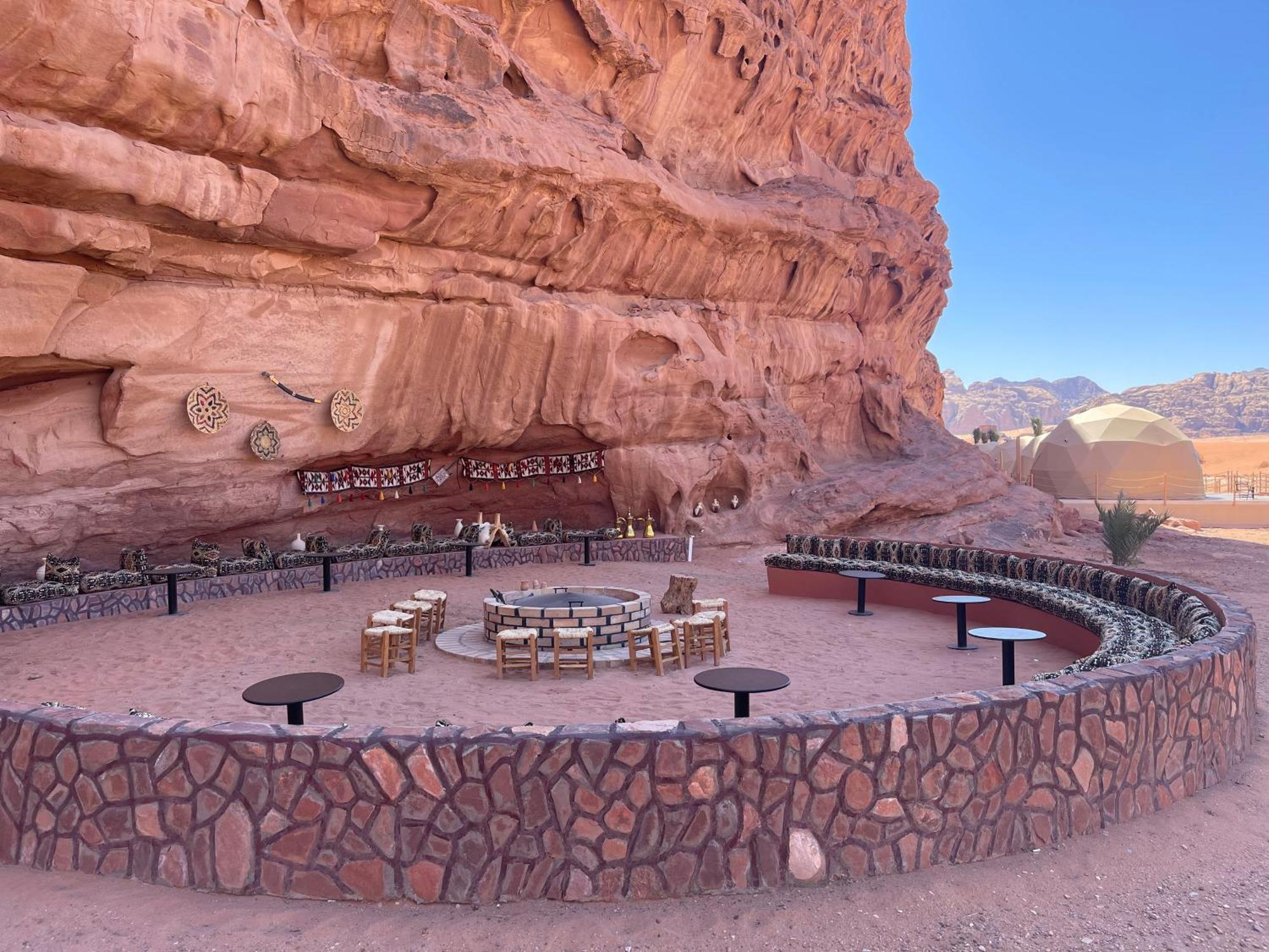 Valley Resort Wadi Rum Bagian luar foto